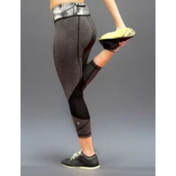 Lululemon Pace Rival Crop Leggings Size 6 Running Activewear EUC - Picture 1 of 10